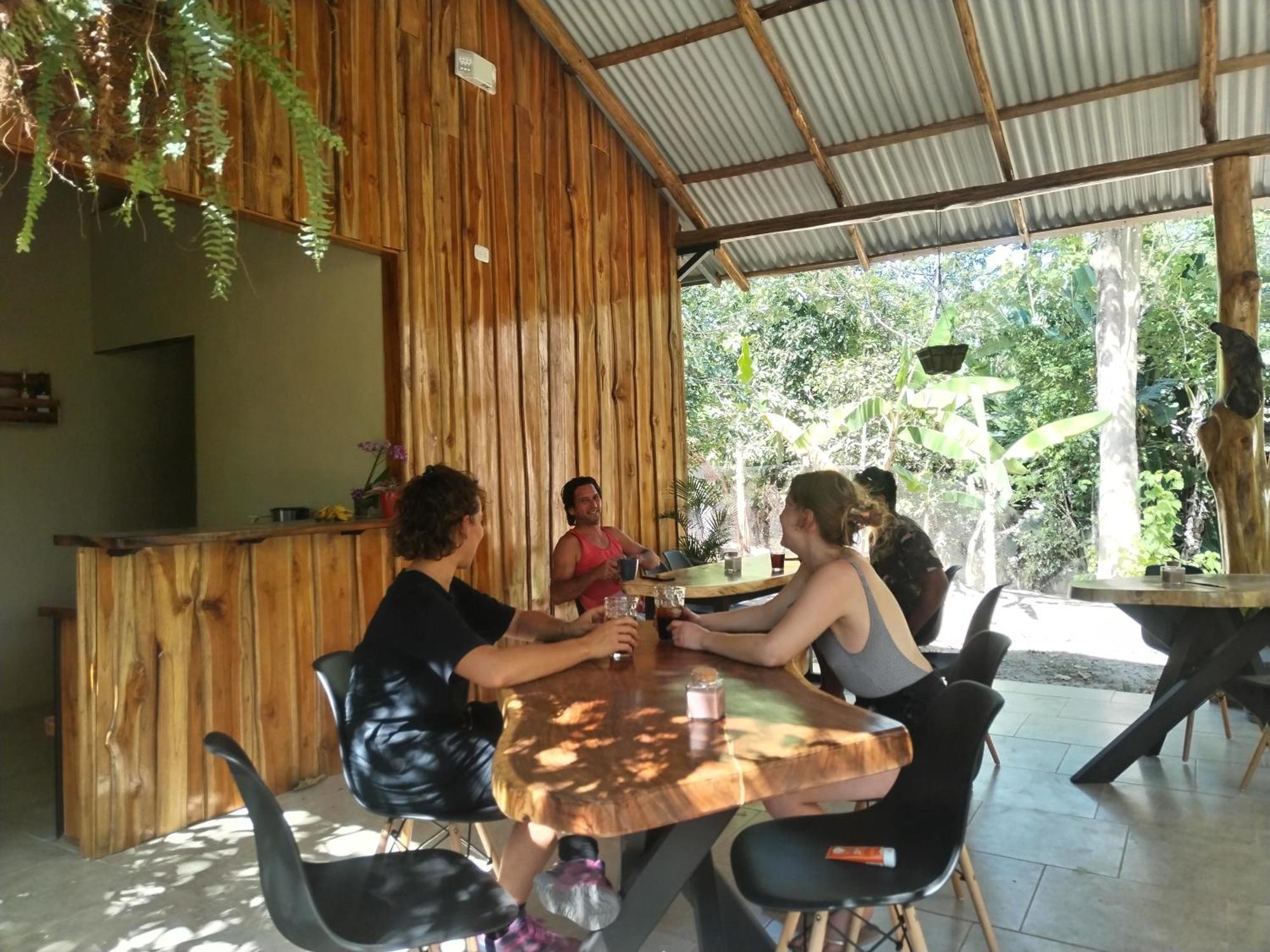 El Gecko Hotel & Tours Paquera Exterior photo