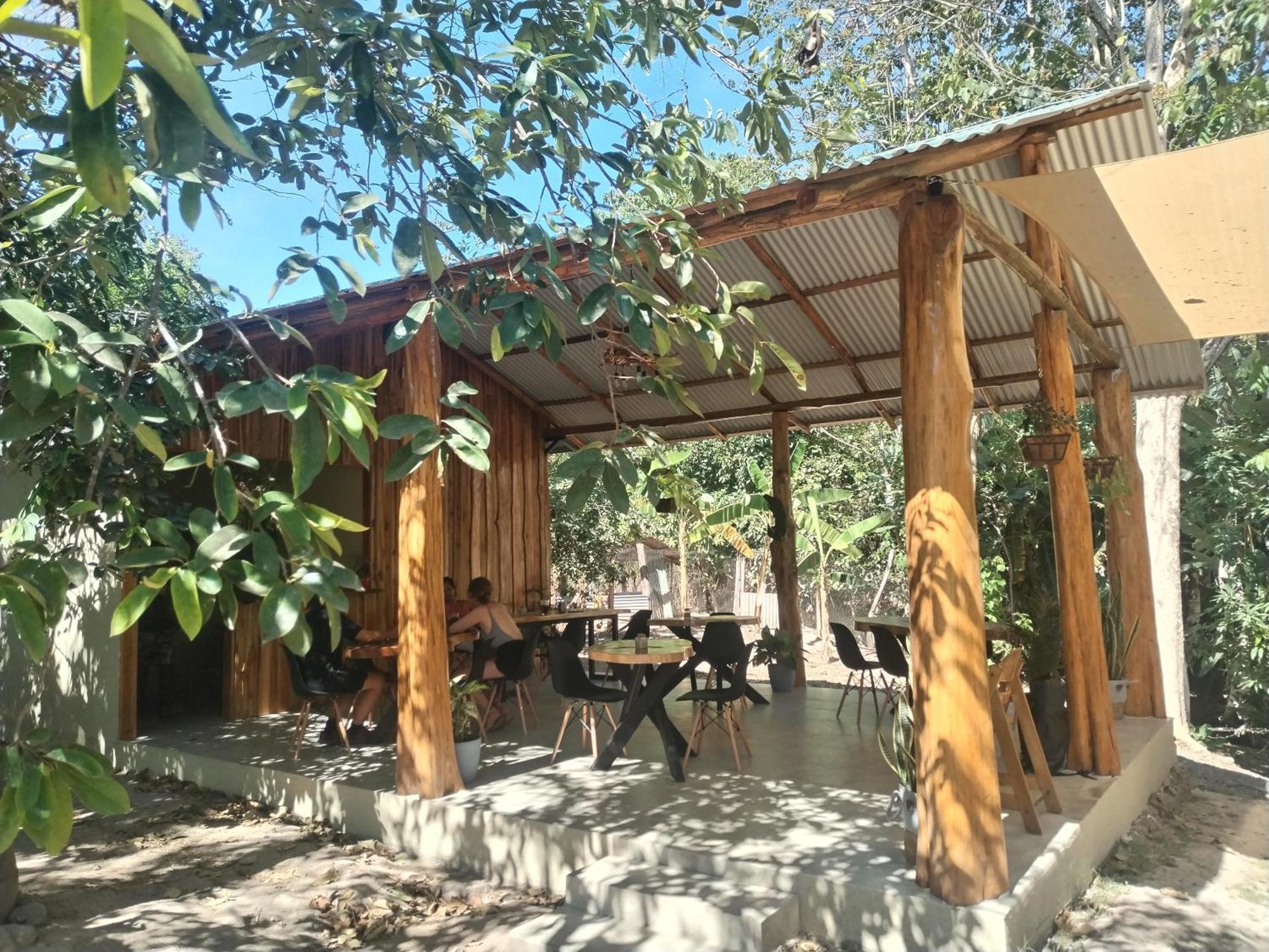 El Gecko Hotel & Tours Paquera Exterior photo
